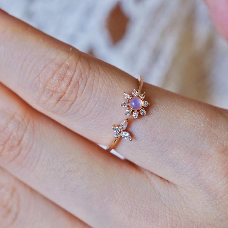 Trendy Rainbow Colored Adjustable Open Ring For Women With Geometric Design And High-end Aesthetic