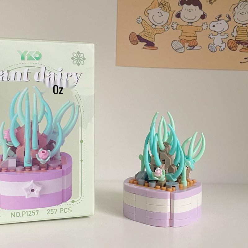 Diamond Horse Flower Block Set: Handmade Eternal Bouquet, Compatible with Lego. Creative Desktop Ornament and Ideal Gift for Girls.