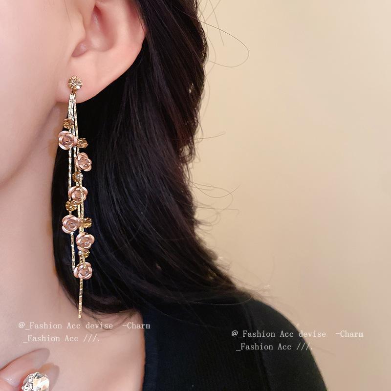 Steel Needle Diamond Rose Flower Fringed Earrings Korean Sweet Long Earrings Retro Fashion Temperament Earrings