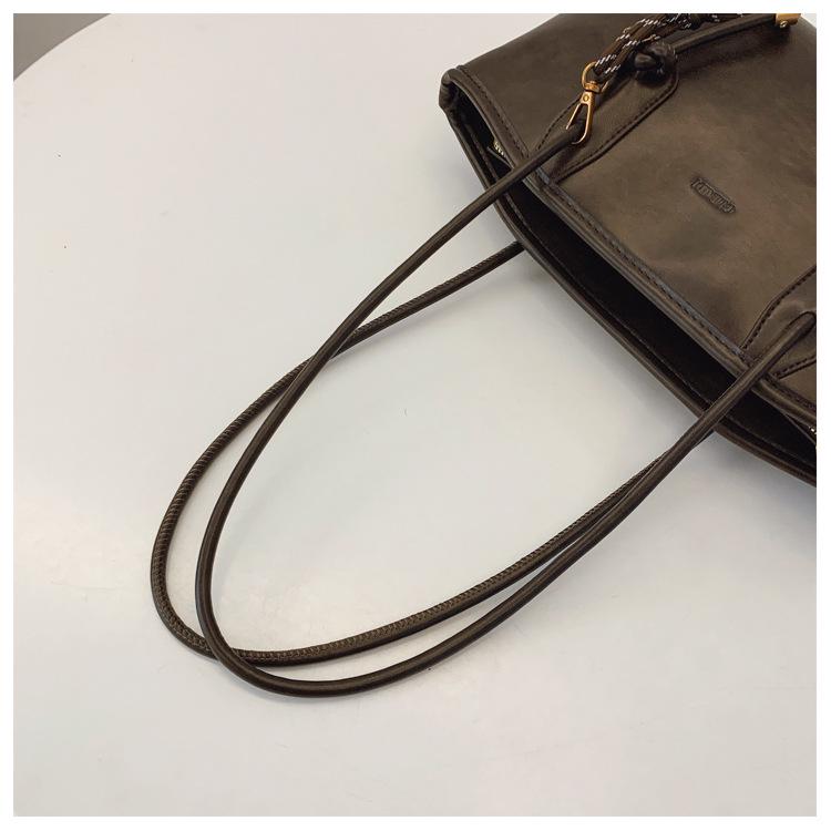 Large Capacity Retro Tote Bag - Women's 2025 Spring/Autumn Fashion Commuter Handbag