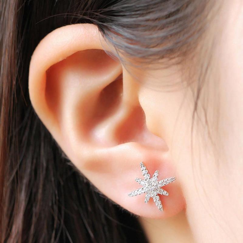 APM Monaco METEORITES/Six-pointed Star Asymmetrical Crystal-set Diamond Shines Fashionable Luxury Niche 925 Silver Earrings for Women AE11523OX