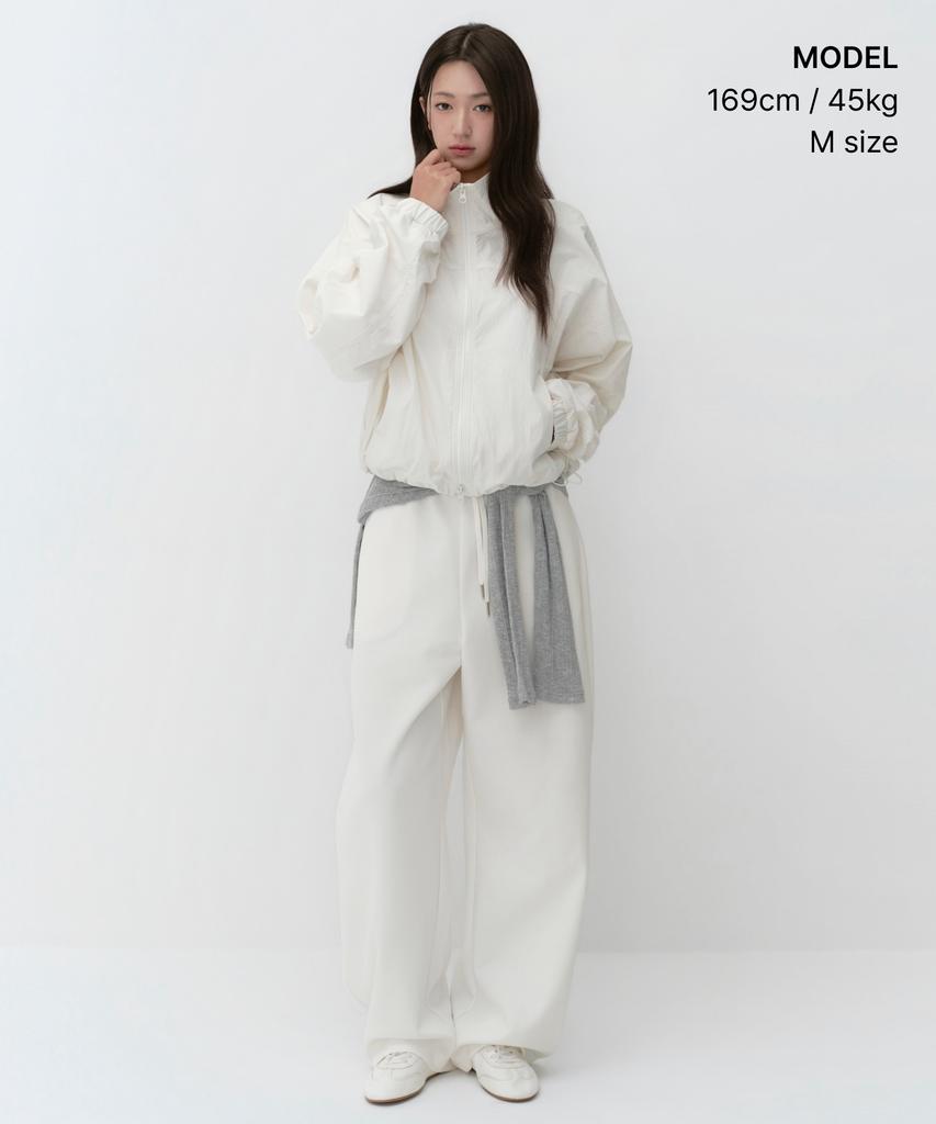 Musinsa Standard Woman Cn High Neck Windbreaker [Ivory]