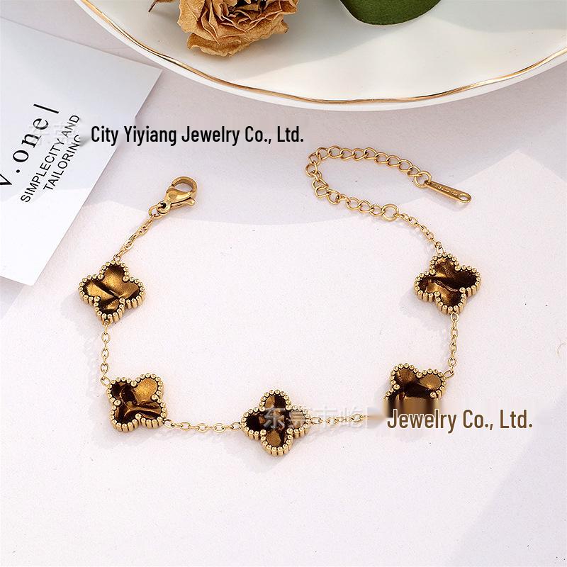 Náramek čtyřlístek, oboustranný šperk na ruku, titanová ocel tónovaná 18K zlatem, dlouhotrvající barva, všestranný šperk.