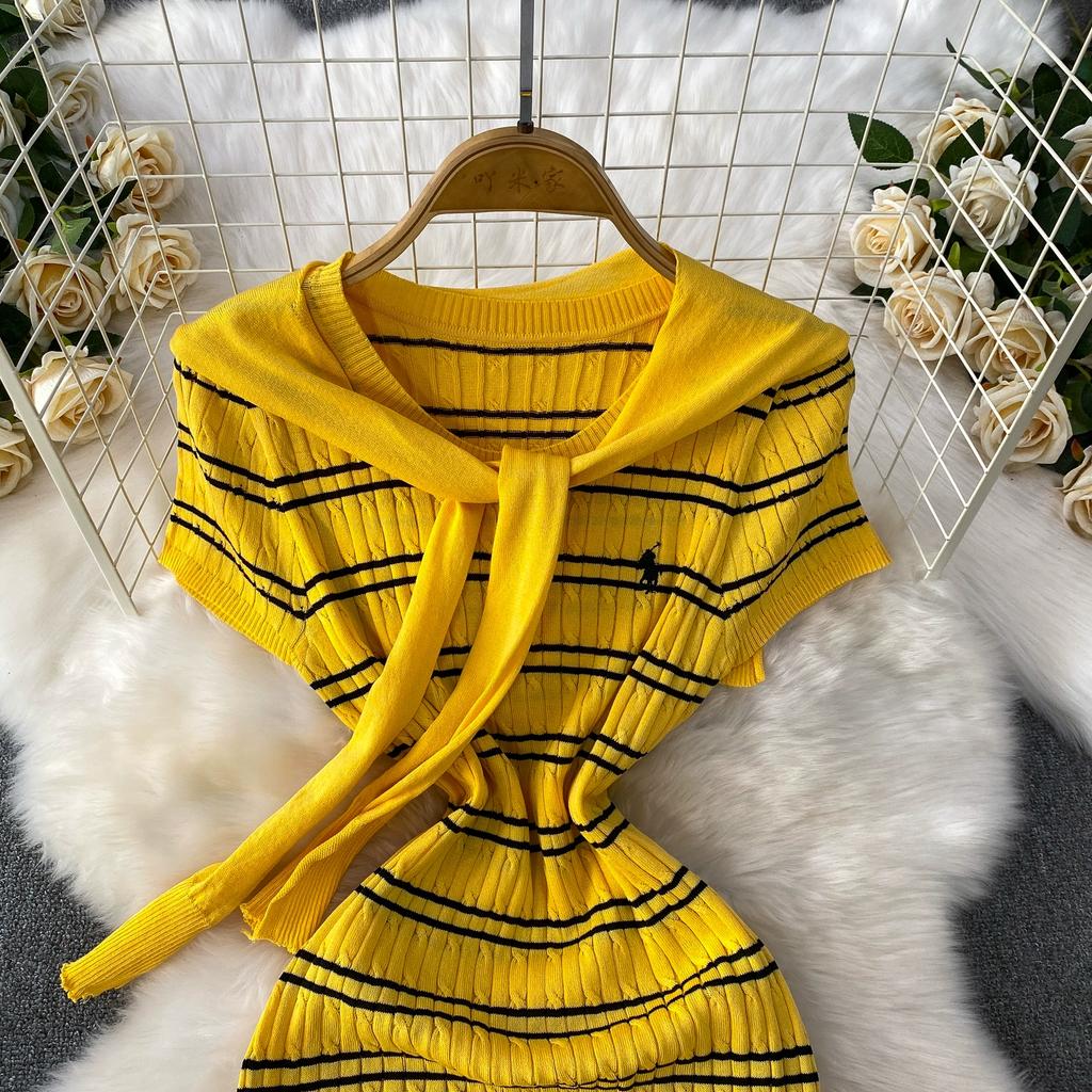 Sommer Damen Casual Kurzarm Gestreifter Strickpullover Mini Etuikleider mit Schal