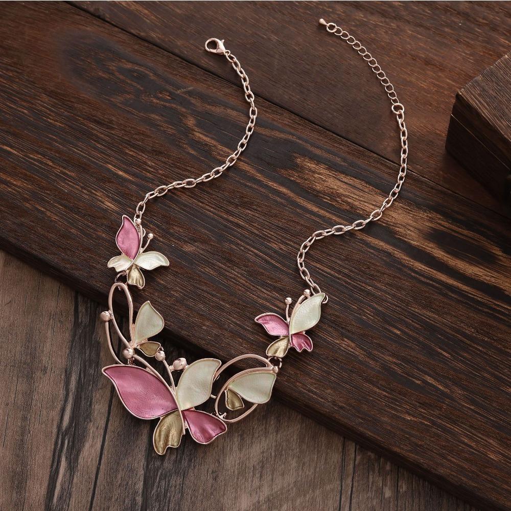 

Ladies Oil Painting Hollowed Out Butterfly High-end Versatile Necklace