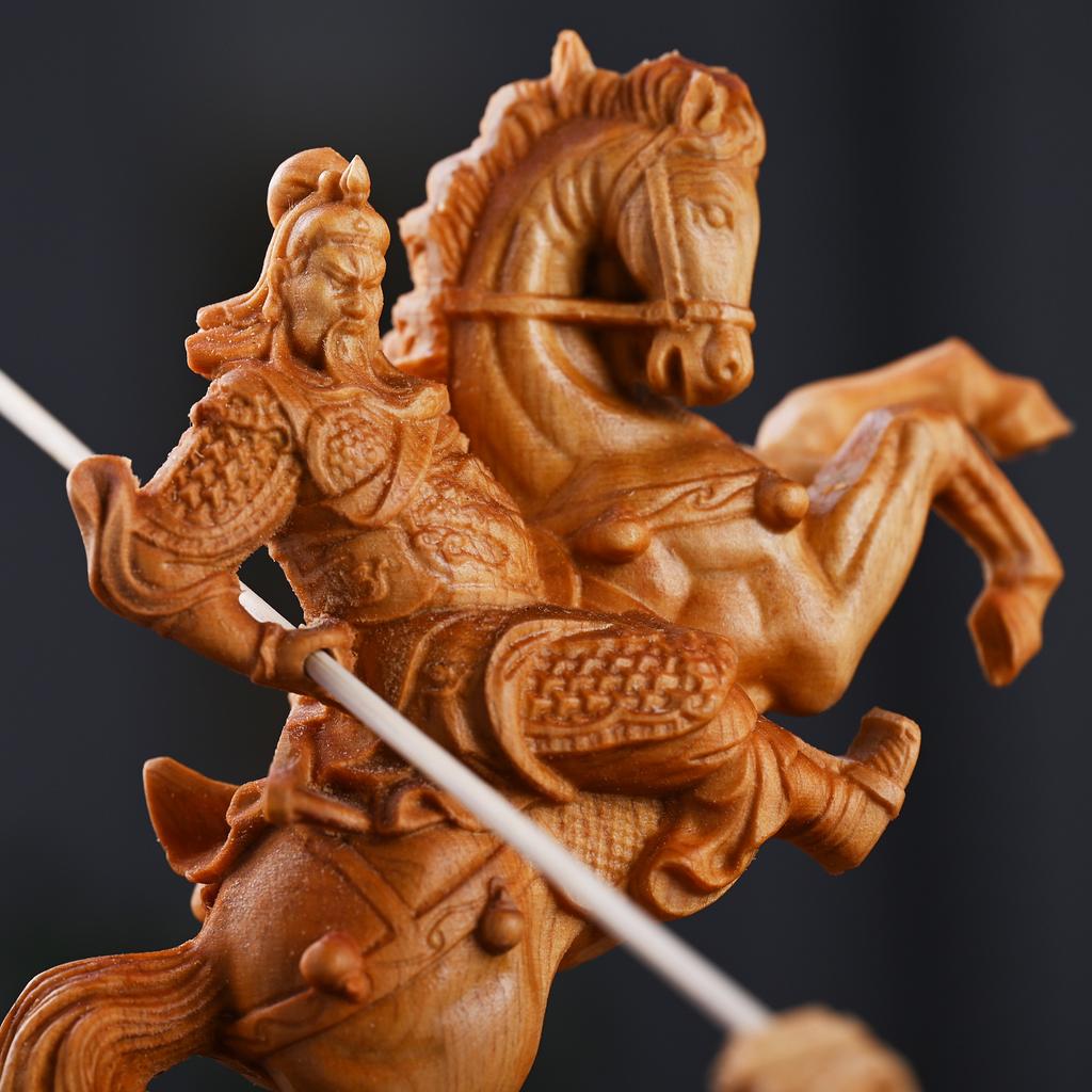 Cliff Cypress Carving Statue Of Guan Gong God Of Wealth Guan Yu Home Living Room Office Desktop Decoration Holiday Gifts