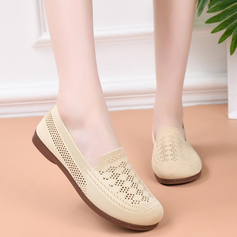 2025 new spring and summer one-pedal mother shoes flying woven mesh lightweight breathable flat shoes old Beijing cloth shoes women's shoes