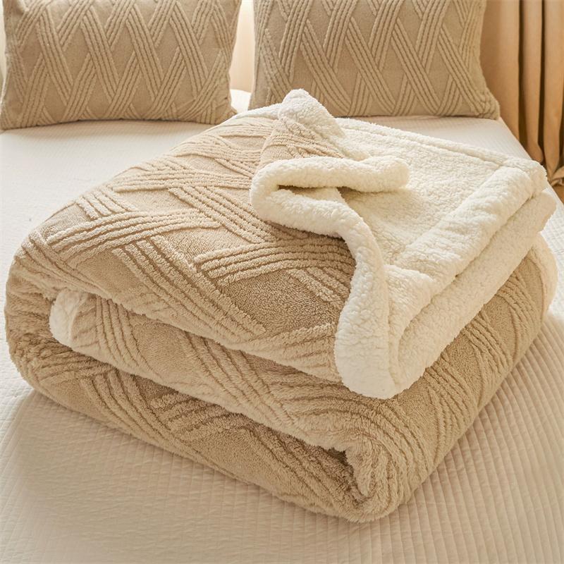Thickened Double Layer Milk Velvet Lamb Velvet Blanket Office Nap Blanket Student Dormitory Shoulder Wrap Woolen Blanket
