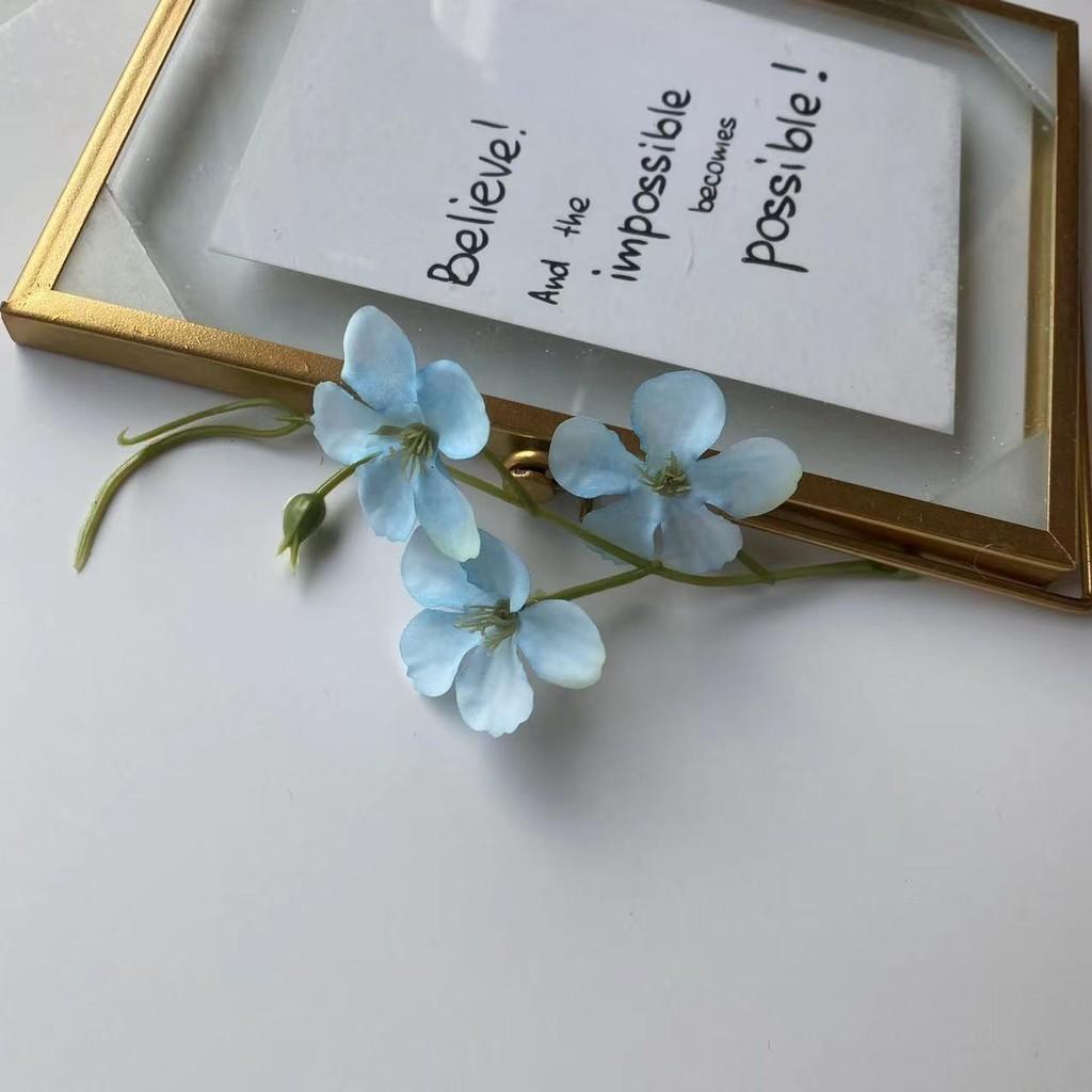 

Искусственный цветок Три цветка Звезда, говорящая голова цветка Голова цветка Горох Цветок Соломенная шляпа Украшение Маленькая заколка для волос в виде ромашки Украшение для гостиной своими руками синий