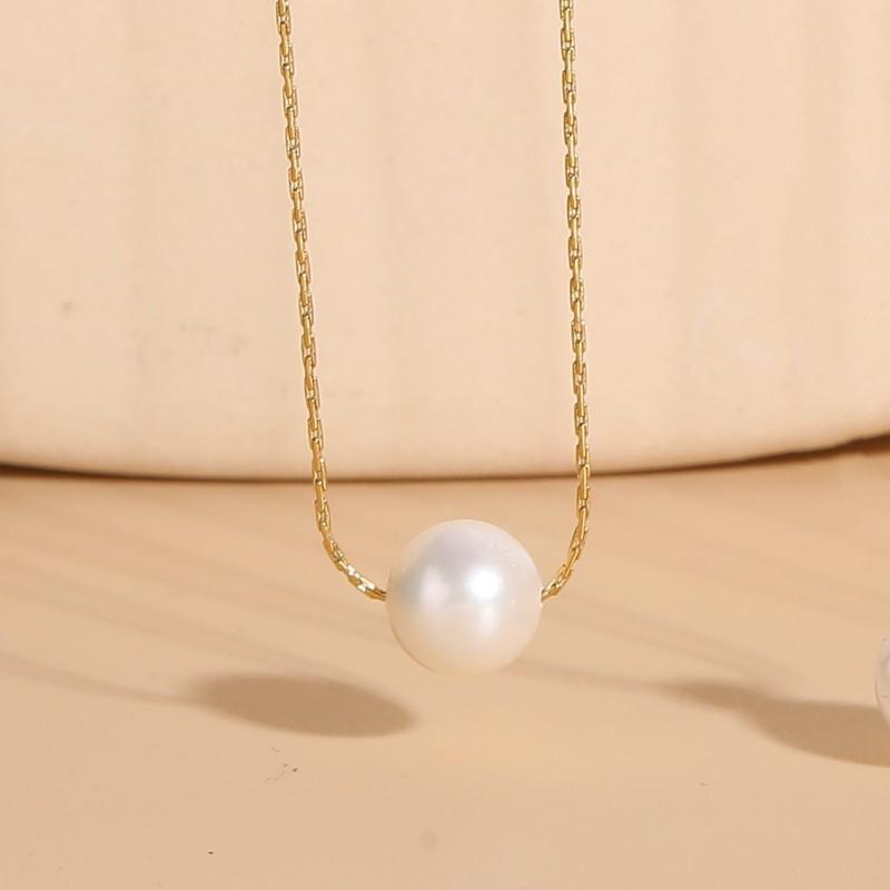 2025 New Fashion Women Temperament Freshwater Pearl Pendant Necklace Women Ins Luxury Pearl Pendant Titanium Steel Necklace