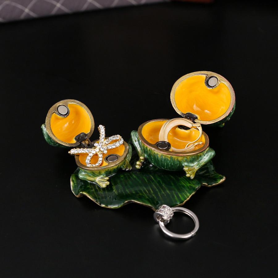Delicate diamond-encrusted frog jewelry box, trinkets, storage, household ornaments, living room porch ring, stud earrings, flip cover storage