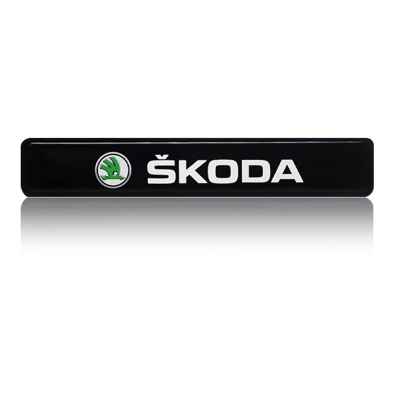 Autocolant Emblema Grilă Față Mașină Grilă Faruri Emblema R LINE Lumină LED Pentru Skoda Octavia Superb Rapid Kodiaq Karoq Fabia Kamiq Roomster Citigo