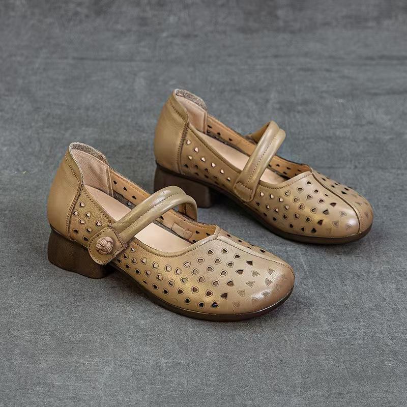 

Mom sandals women s new retro hollow breathable hole shoes comfortable soft sole thick heel Mary Jane single shoes 41 хакі