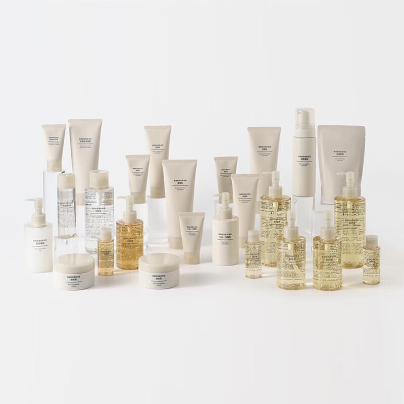 MUJI Sensitive Skin Gentle Exfoliating Face Wash