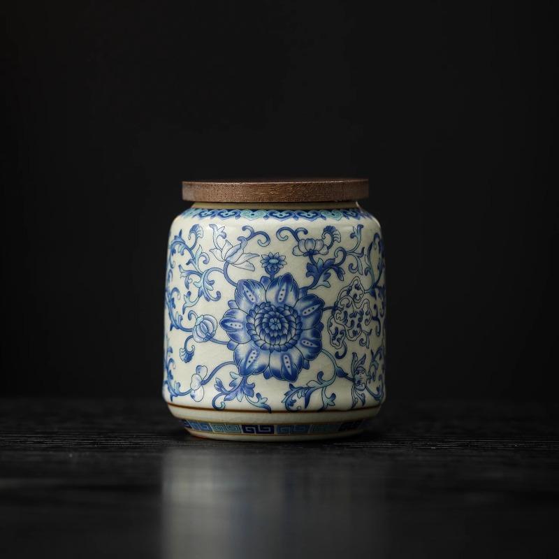 Creative Blue and White Porcelain Sealed Tea Canister Bamboo Lid Vintage Ceramic Coffee Bean Candy Storage Jar Food Container