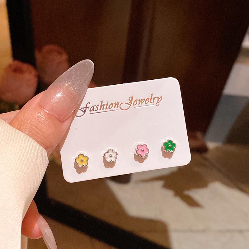 "Korean Style Pearl Ear Piercing Set: Small, Versatile Earrings for Students - Elegant and Simple High-End Jewelry"