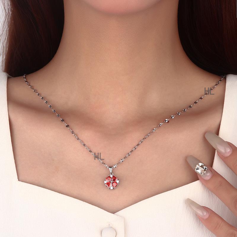 

**S925 Sterling Silver Ruby Clover Heart Pendant Necklace** 925 Silver