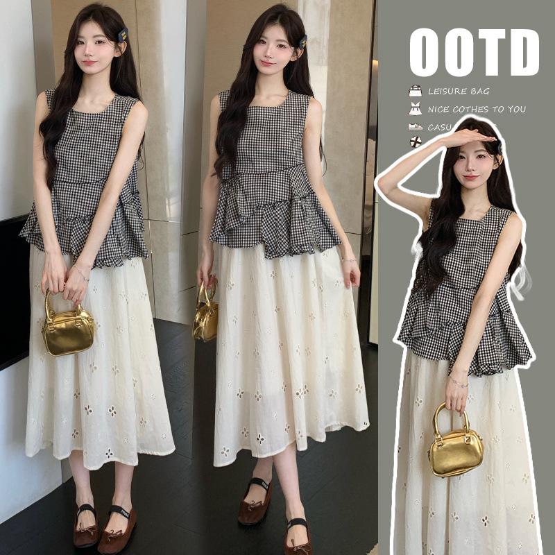 2026 Summer Plaid Sleeveless Maternity Top & Apricot Hollow-Out Skirt Set