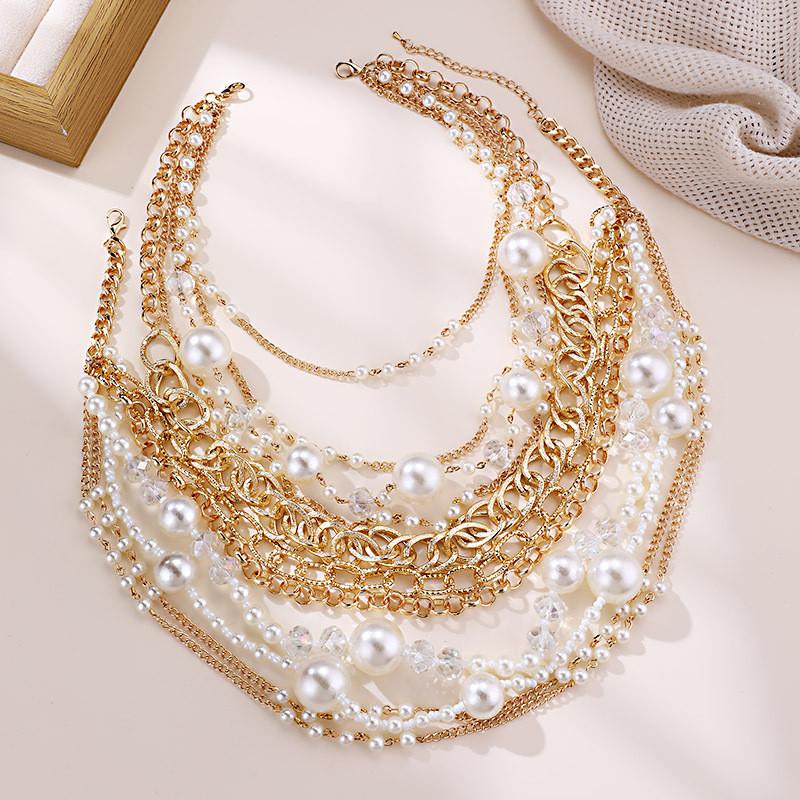 Geometric Long Chain Necklace For Women With Metal Pendant And Trendy Style