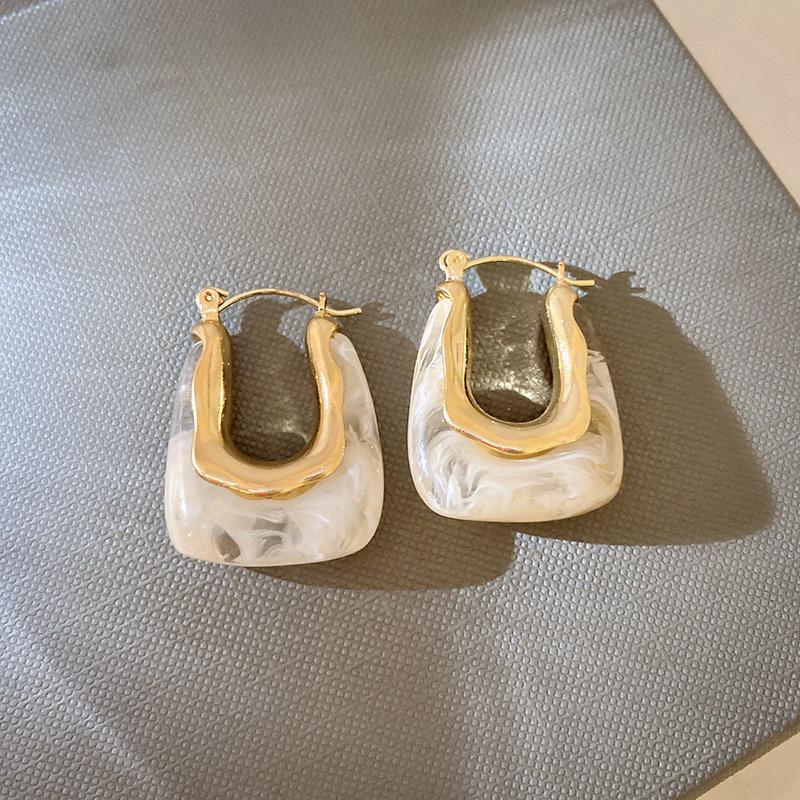 Faye Wong Pink Shrimp Cracker Earrings 2025 Year of the Snake Spring Festival Studs - European and American High-End Fashion.