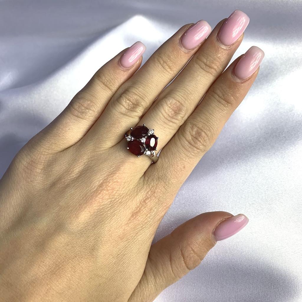 Серебряное кольцо с натуральным рубином 3.65ct (2058106) 3.84 гр. 925 пробы