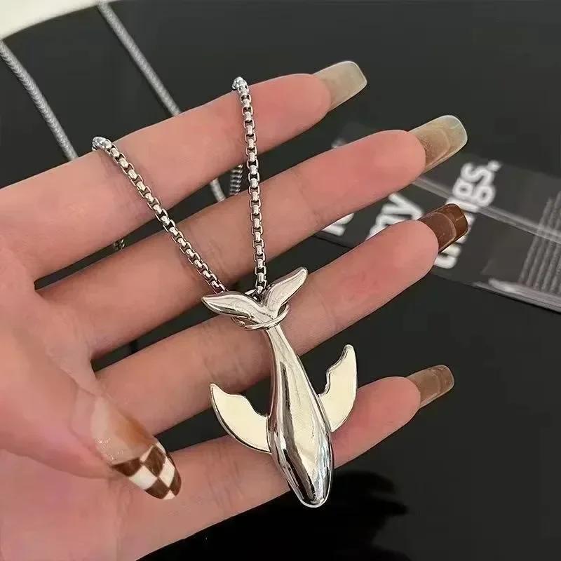 Creative Design Animals Shape Whale Necklace Fashion Alloy Pendant Necklace Exquisite Small Whale Cold Wind Long Chain Unisex
