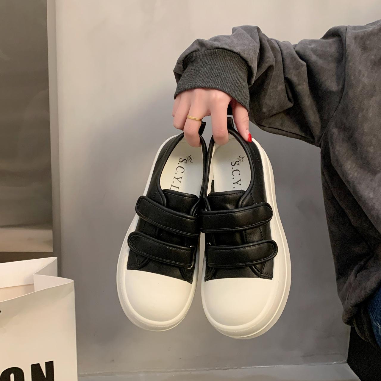 

Маленькие белые туфли женские 2025 новая весна и осень на липучках женские туфли на толстой подошве с увеличением высоты с брюками клеш повседневные кеды 40 чёрный