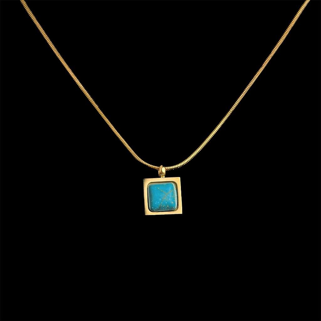Fashionable Retro Niche Turquoise Pendant Necklace