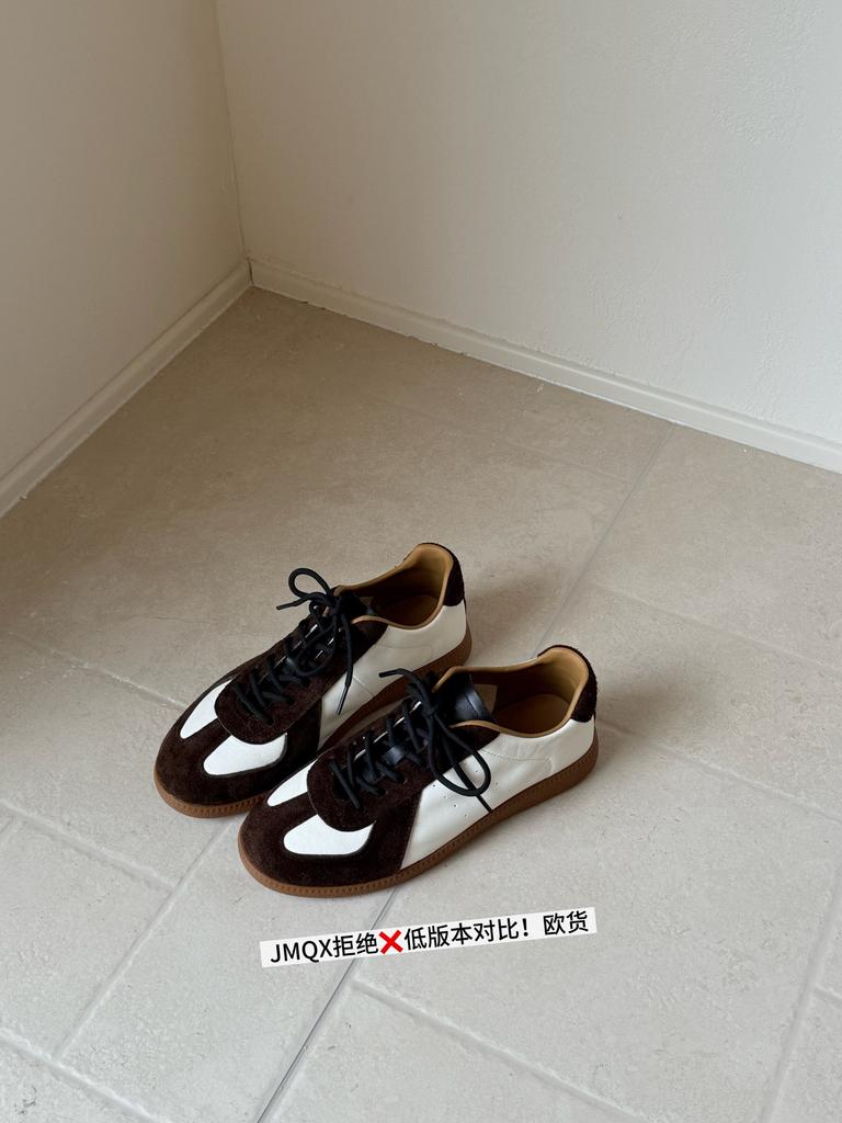 Flat Bottom Non-slip Versatile Moral Training Shoes Women's 2025 New Women's Shoes Children's Popular Soft Sole Light Leisure Not Tired Feet