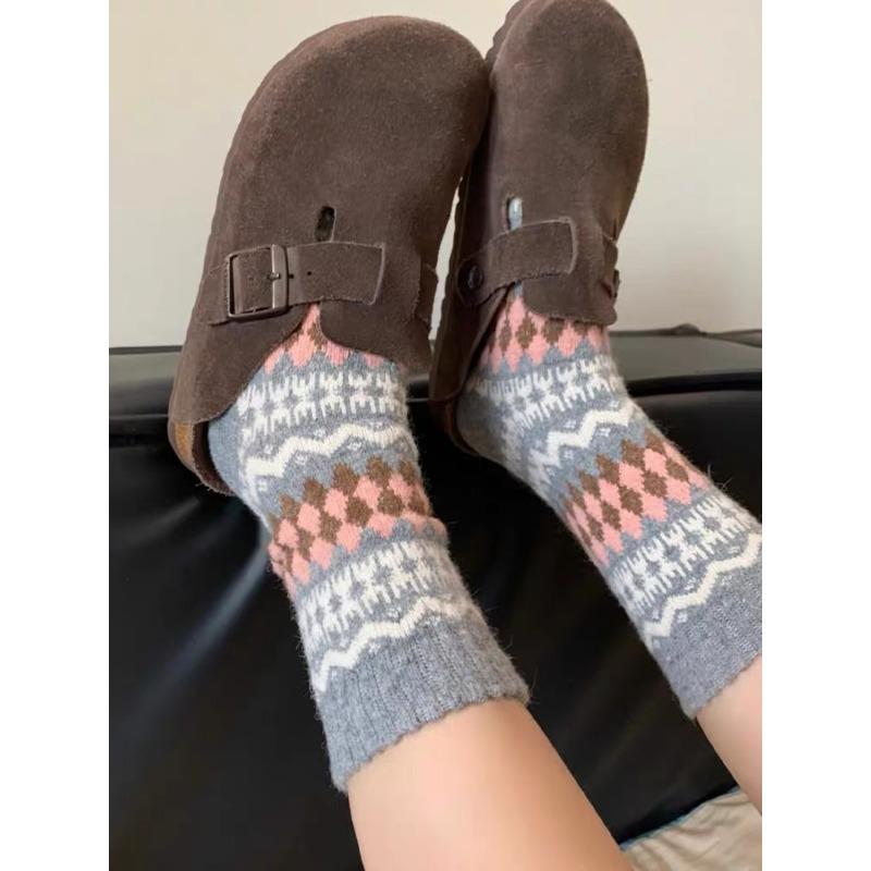 Diamond-patterned Autumn and Winter Warm, Retro Ethnic Style Wool Socks, Thick Pile Socks and Postpartum Socks