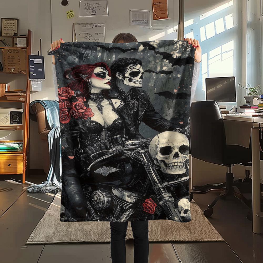 1Pc Skull Couple Print Flannel Blanket, High quality Comfortable for All Seasons, Home Decor, Warmth and Comfort, Perfect for Christmas Gifts