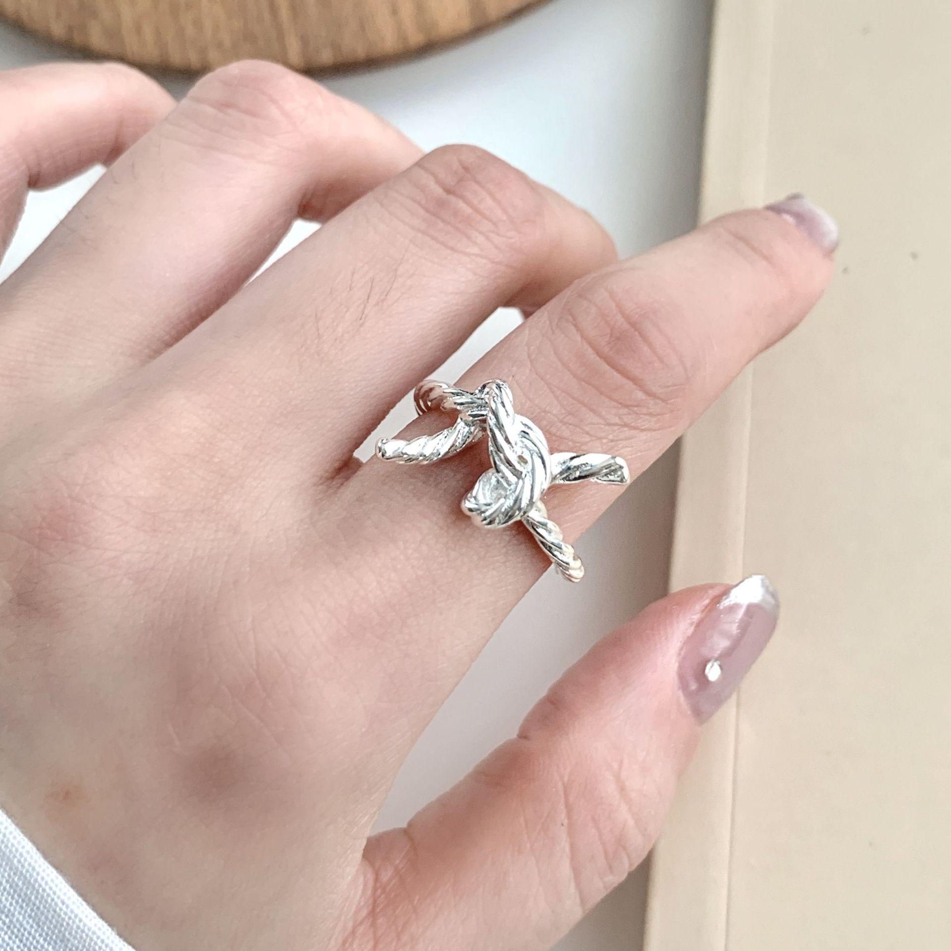 Exquisite Geometric Line Knot Ring: Versatile and Irregular Open Twist for Women Adjustable Open