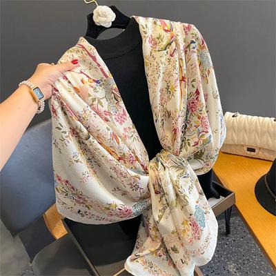 Nový jarní dámský bavlněný šátek Plážový hidžáb Šály a šátky Luxusní značka Květinový Dámský Foulard Echarpe Designová bandana
