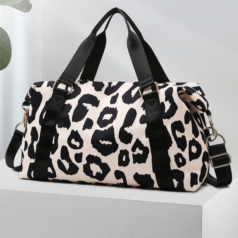 1pcs Travel Bag for Short Trips Large Capacity Cow Print Luggage Duffle Lightweight Carry-On Bag for Business Trips Travel & Gym