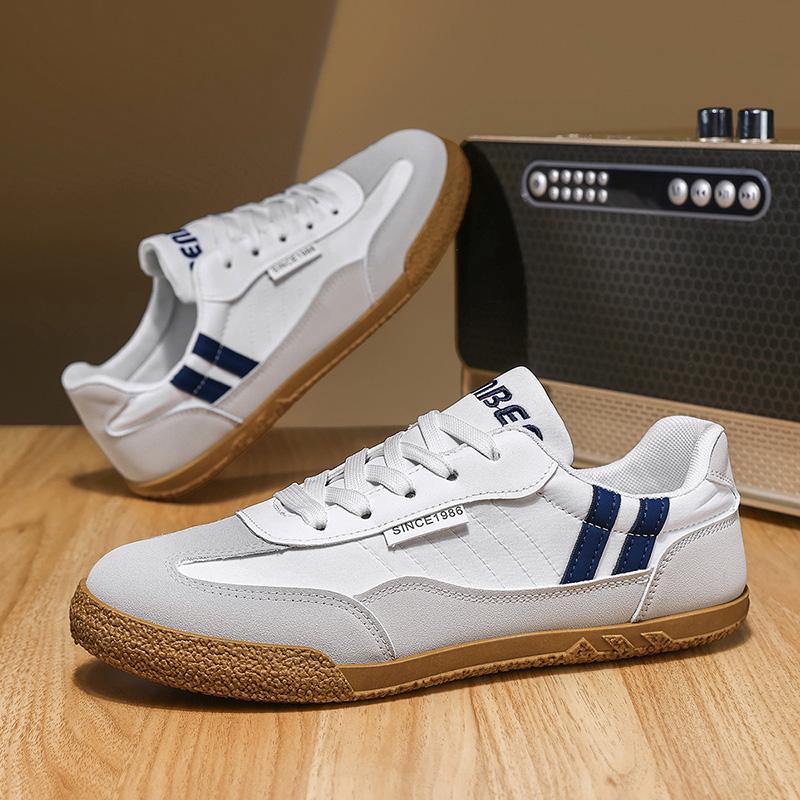 

Fashion Men Sneakers 2025 New Luxury Flat Loafers Comfortable Slip on Soft Sneakers Lightweight Outdoor Shoes for Men White Red 39