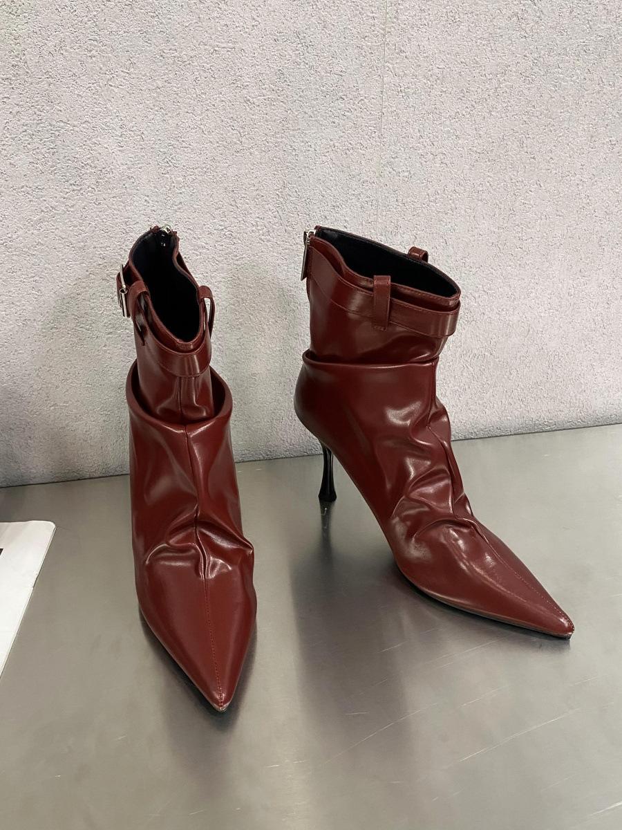 

2025 осень новые остроносые тонкий каблук высокий каблук темперамент тонкие французская мода сексуальная красота интернет-знаменитость женские короткие ботинки 40 красный