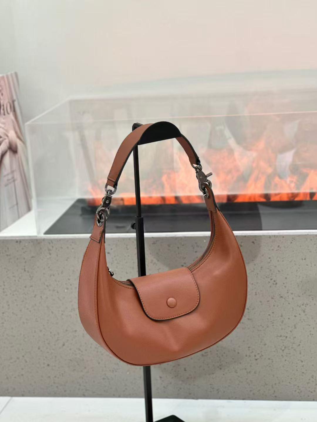 2025 New Mini Cowhide Crescent Shoulder Bag - Genuine Leather Women s Handbag 25x8x20 cm коричневый