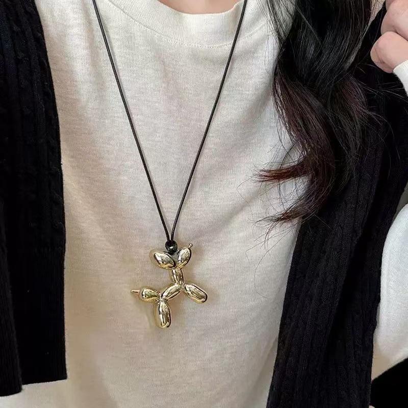 

Ожерелье в виде ретро-кошки: Милое, Детское Обаяние в Простой, Стильной Ключичной Цепочке