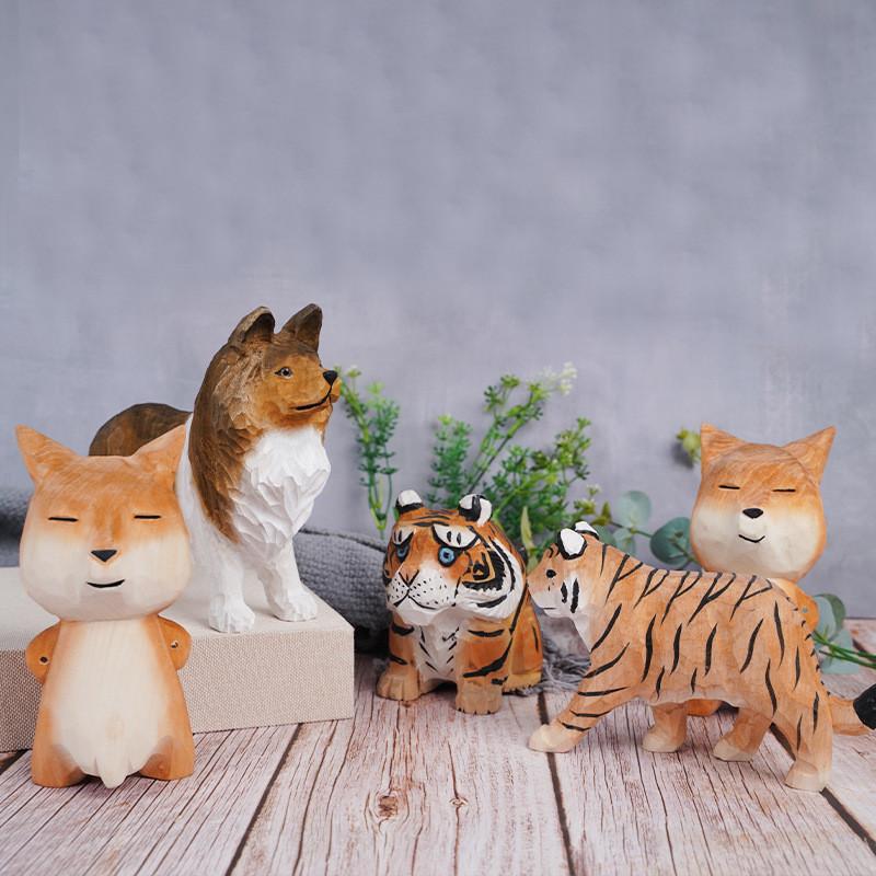 Wooden Tiger Car Ornament With Modern Minimalist Design For Office Decor