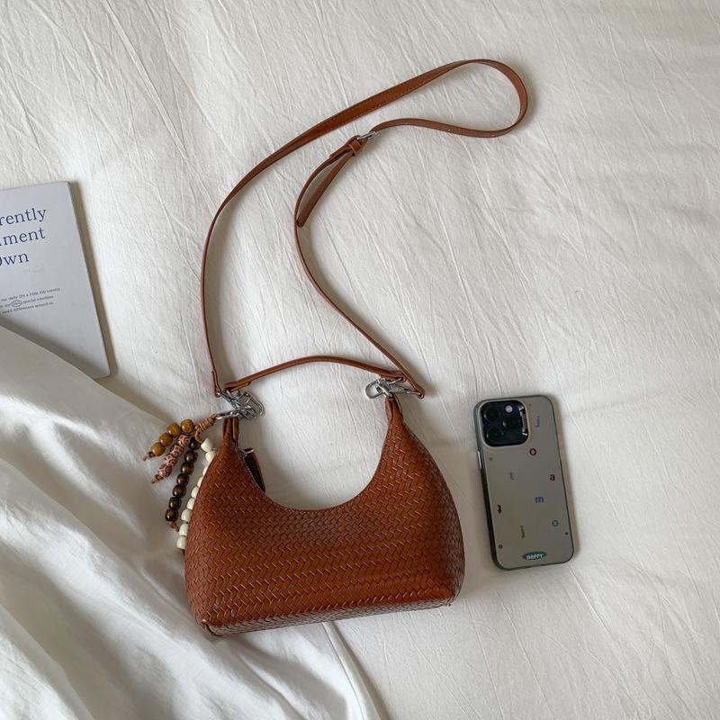 

Популярная модная одноплечевая сумка через плечо, лето, новая, универсальная, портативная, большой вместимости, простая сумка под мышкой для женщин коричневый