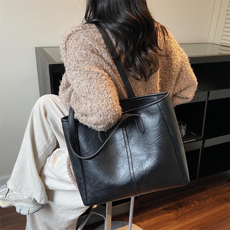 Trendy Women's Cross-Border Large Capacity Shoulder Tote Bag – Versatile Niche Design for Commuters
