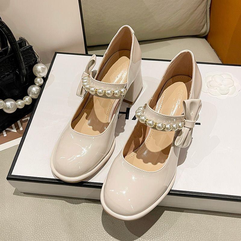 

Красные туфли Мэри Джейн на толстом каблуке, женские, с ретро-носком, на высоком каблуке, с французским темпераментом, универсальные, с мелким вырезом, популярные весенние свадебные туфли 40 белый