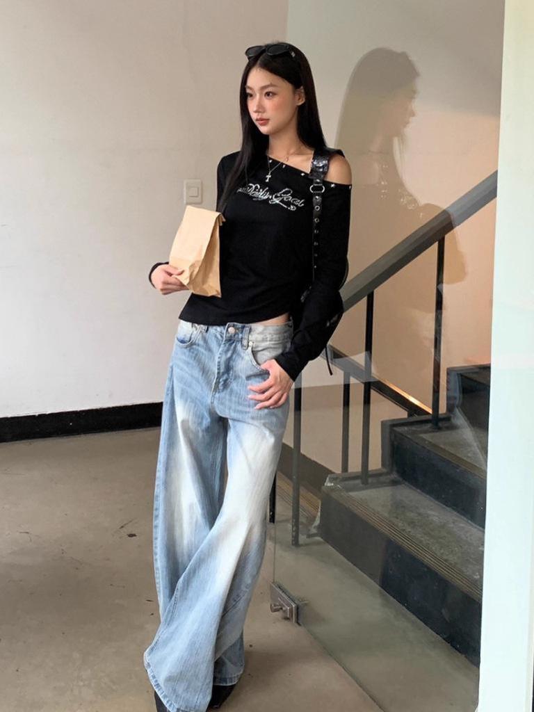 Chic Off-the-Shoulder Slim-Fit Black Long-Sleeve T-shirt for Women - Perfect for Early Autumn