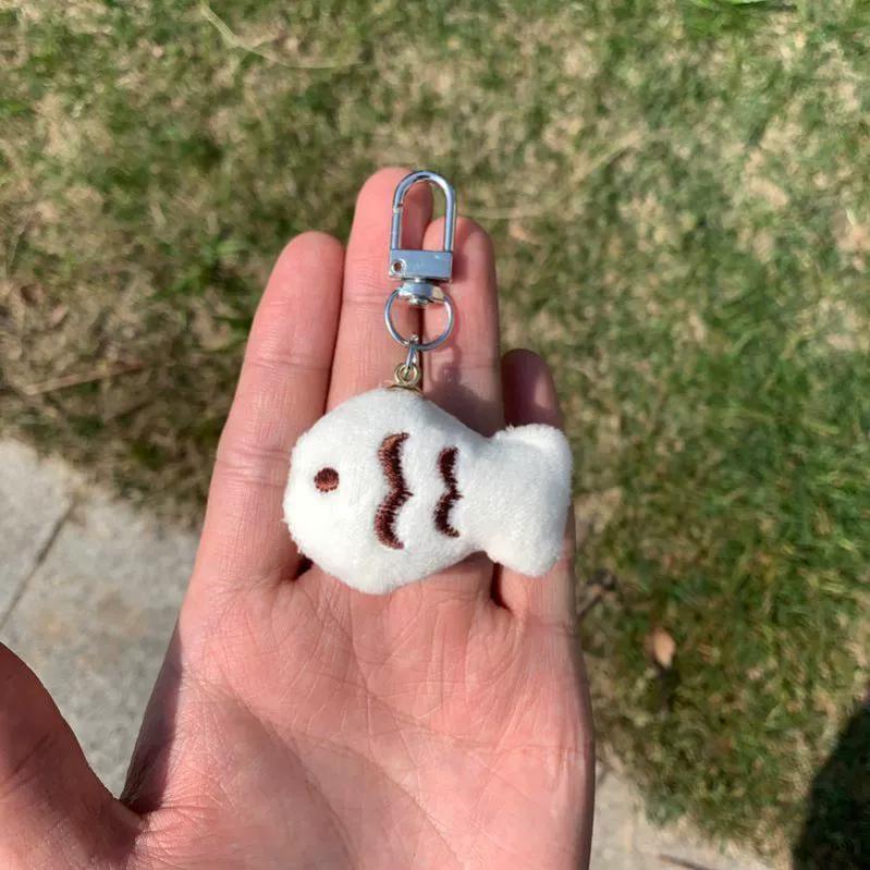1/2pcs Cartoon Funny Cat Fish Keychains Couple Cute Kawaii Plush Toy Creative Little Kitten Doll Key Rings Bag Hanger Decoration
