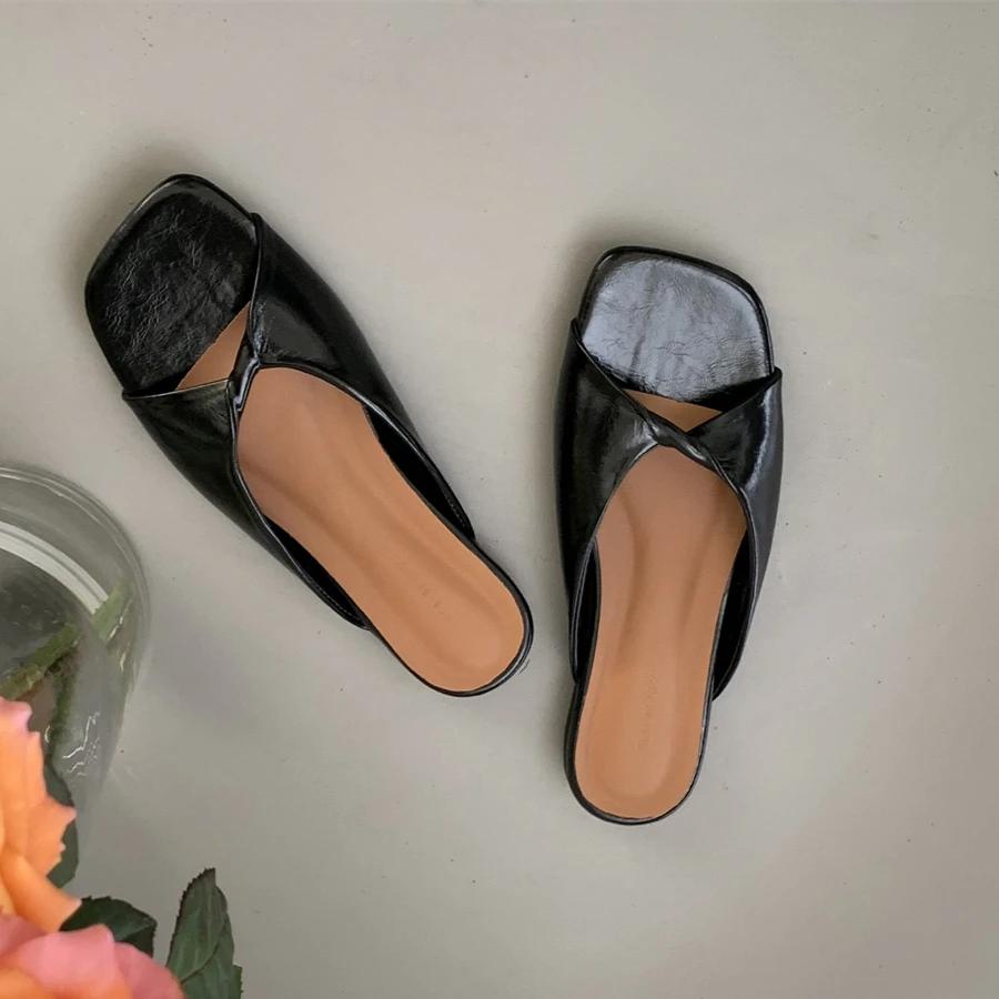 Flats Slippers Women Open Toe Sandals Summer Flip Flops Casual Shoes 2025 Trend Beach Slides New Square Toe Shoes Woman Designer