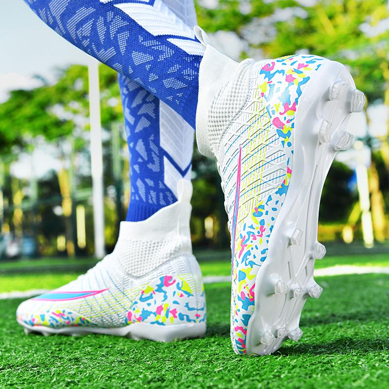 New Football Shoes Field Outdoor Society Unisex Comfortable Football Boots Sports Sneaker Sport Wear Top Quality Soccer Shoes