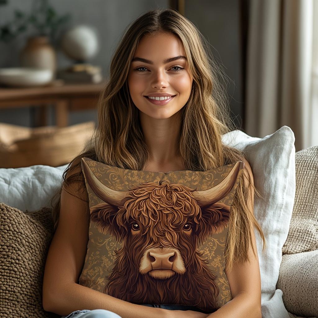Highland Cow Hugging Pillowcase, Abstract Floral Print, Nordic Countryside Style, Cushion Cover, Living Room Sofa Decoration