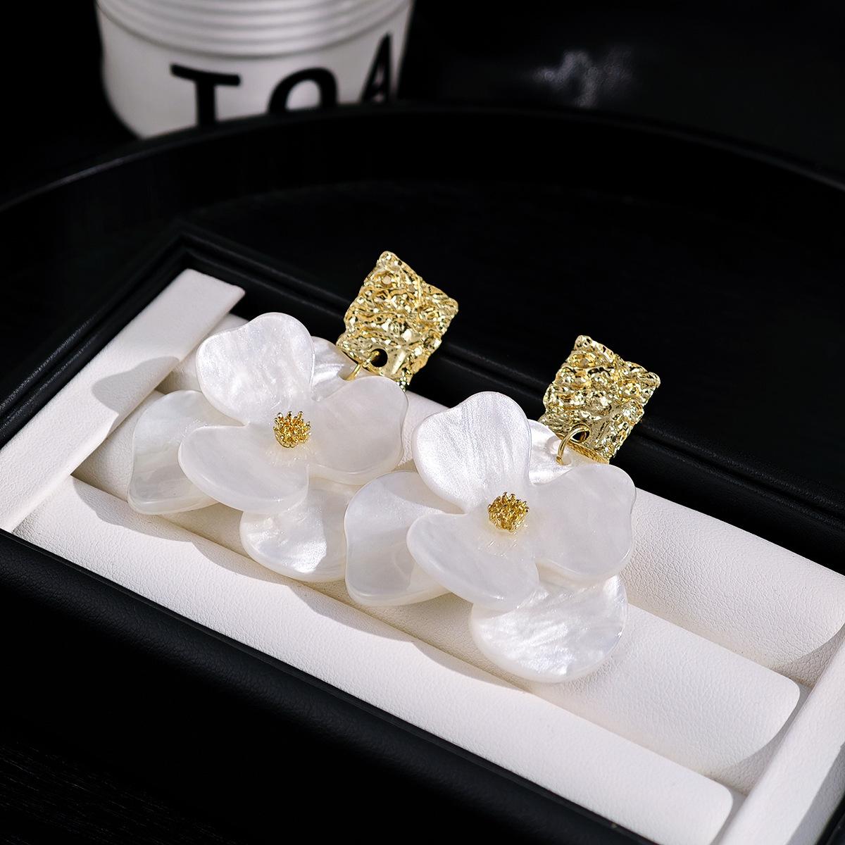 

Floral, High-end, Sweet, Fashionable, Holiday-style Women’s Earrings