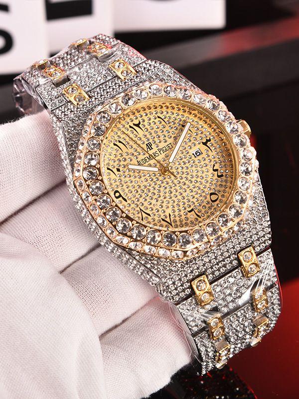 

Fashionable Men s Watches Full Diamond-Set Luxury Quartz Watches