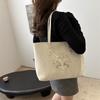 Casual beautiful bag women's spring and summer new commuter messenger bag niche personality portable tote bag